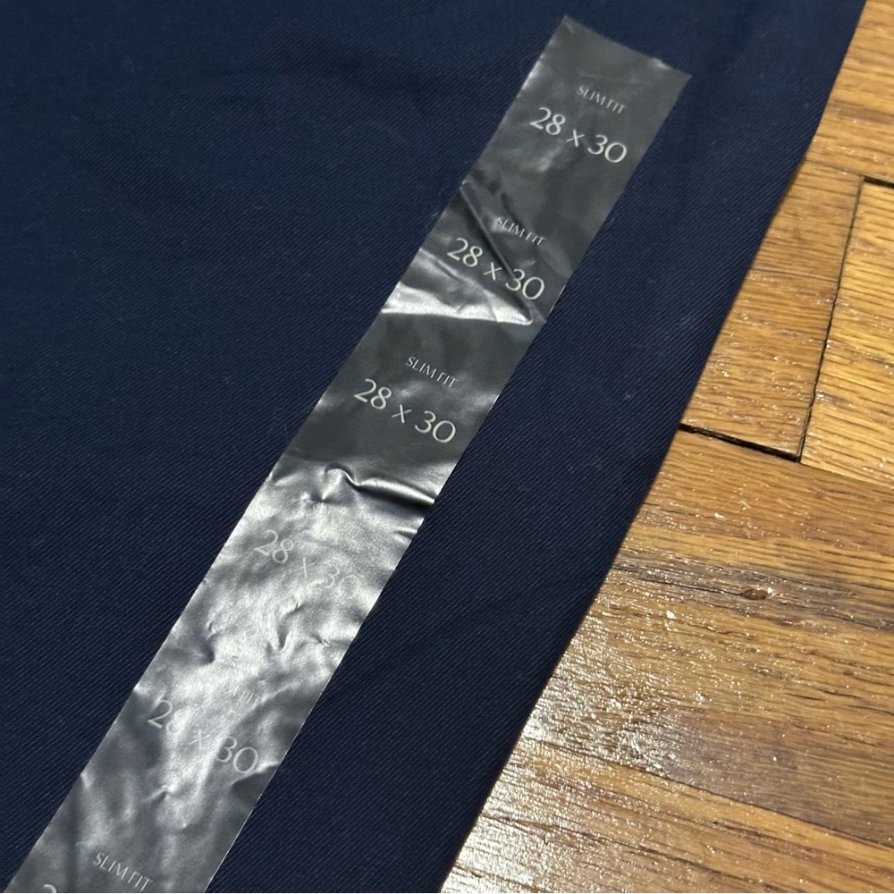 NWT Banana Republic Slim Lived-In Chino (ACCEPTING OFFERS) - Picture 4 of 7